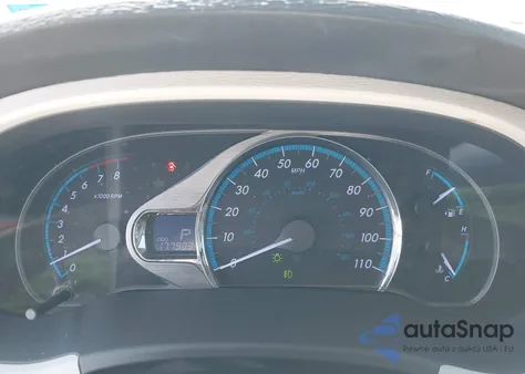 2011 Toyota Sienna Xle V6 z USA, uszkodzony, nr VIN 5TDYK3DCXBS143010